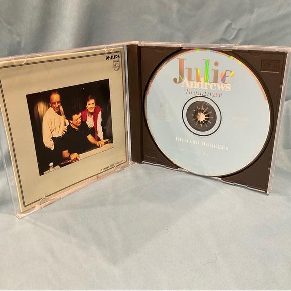 One CD and 13 songs - Picture 2 of 3